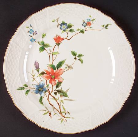 Monique 12" Chop Plate (Round Platter)
