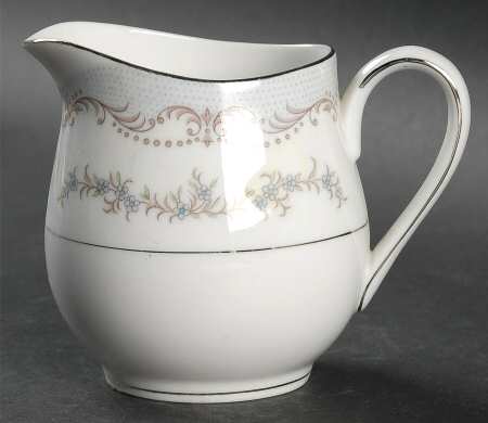 Montclair Creamer