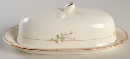 Monticello 1/4 Lb Covered Butter by Mikasa