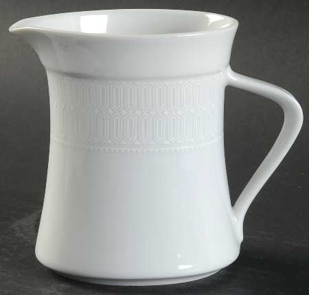 Moonlite Creamer by Mikasa