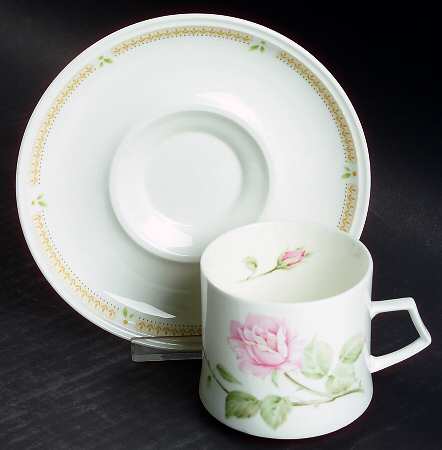 Nature's Garden Flat Cup & Saucer Set