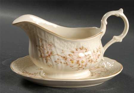 Nature's Song Gravy Boat & Underplate