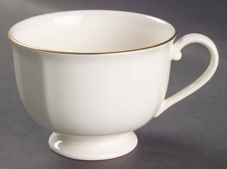 Newport Gold Footed Cup