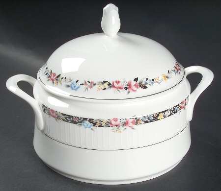 Nichole Round Covered Vegetable