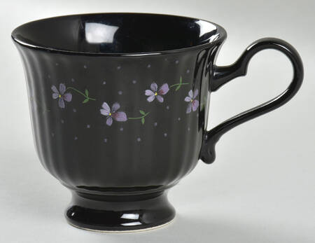 Nightshades Footed Cup