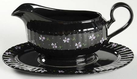 Nightshades Gravy Boat & Underplate