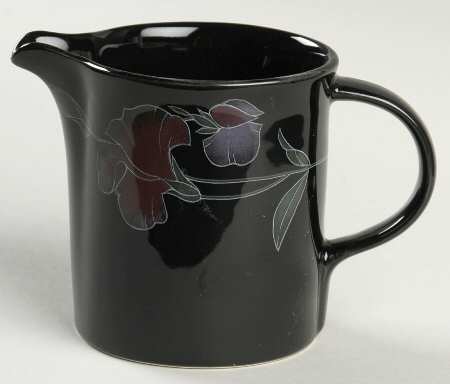 Night Tango Creamer
