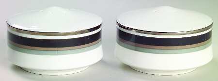 Noir Salt & Pepper Set
