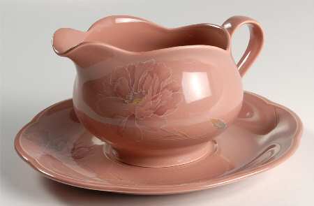 Nouveau Gravy Boat & Underplate by Mikasa