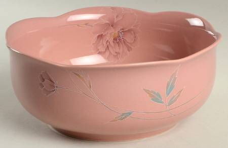 Nouveau 7" Round Vegetable Bowl