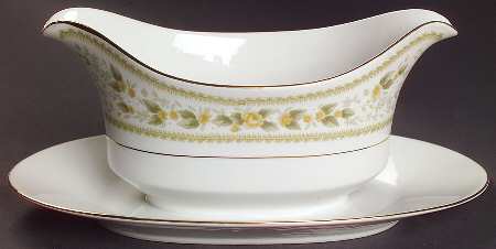 Oakdale Gravy Boat with Attached Underplate