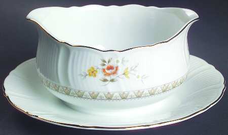 Odessa Round Gravy Boat/Attached Underplate