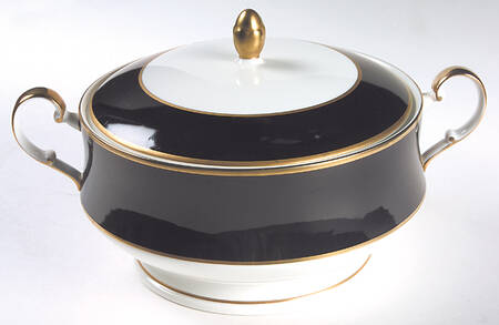 Onyx Round Covered Vegetable