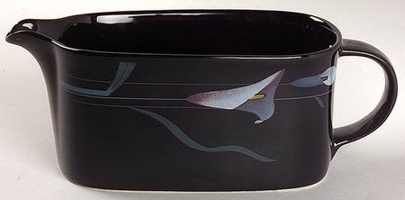Opus Black Gravy Boat