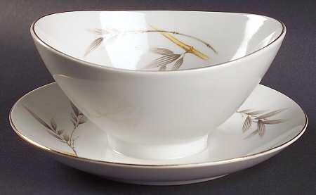 Orient Gravy Boat with Attached Underplate