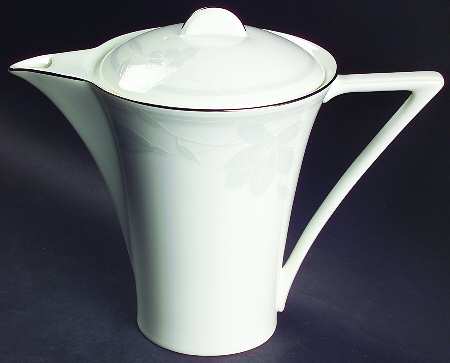 Ovation White Coffee Pot & Lid