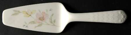 Pastel Bouquet Solid Ceramic Pie/Cake Server by Mikasa