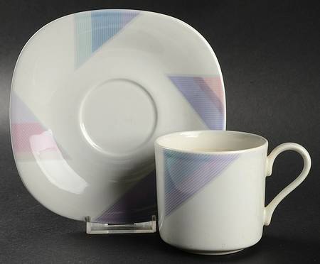 Par Four Flat Cup & Saucer Set