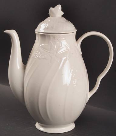 Parisian Ivy Coffee Pot & Lid