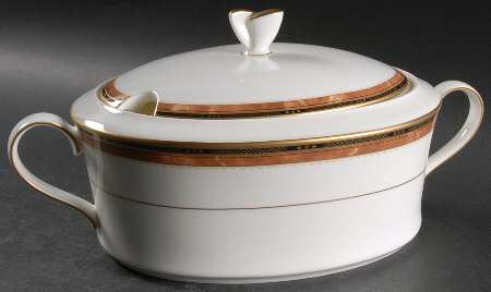 Palazzo Oval Covered Vegetable