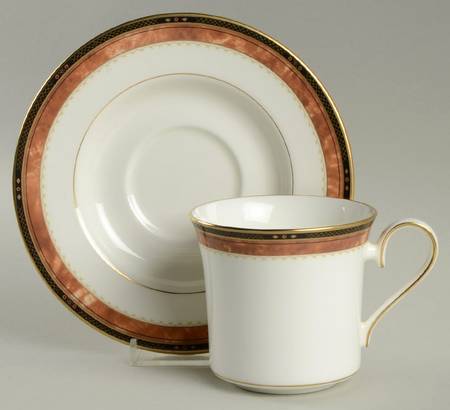 Palazzo Flat Cup & Saucer Set