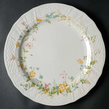 Pamela 12" Chop Plate (Round Platter)
