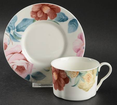 Palace Meadow Flat Cup & Saucer Set