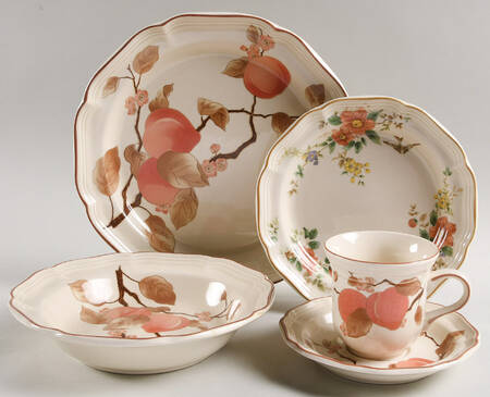 Peach Blush 5 Piece Place Setting