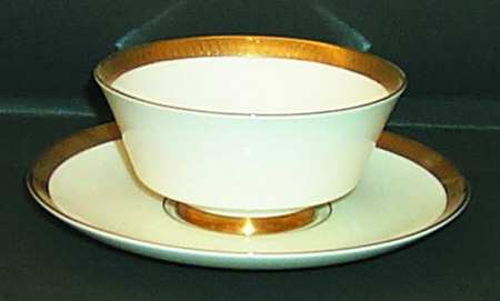 Pembroke Footed Cream Soup Bowl & Saucer Set