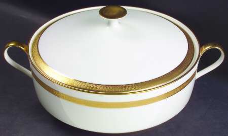 Pembroke Round Covered Vegetable