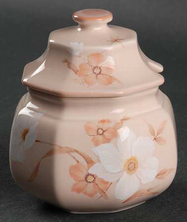 Petal Puff Sugar Bowl & Lid by Mikasa