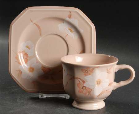 Petal Puff Footed Cup & Saucer Set