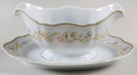 Petite Gravy Boat & Underplate