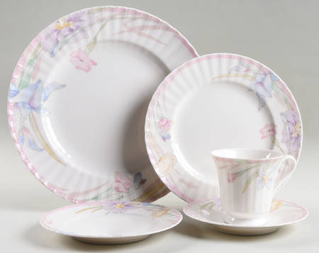 Pink Melody 5 Piece Place Setting