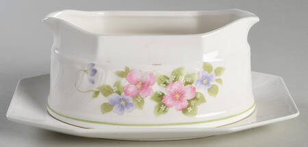 Pink 'N Pretty Gravy Boat & Underplate