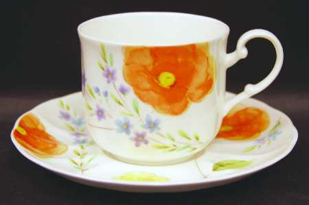 Poppy Love Flat Cup & Saucer Set