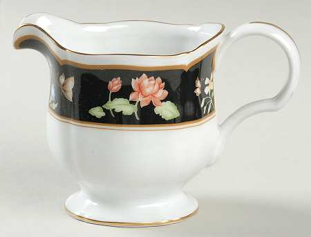 Pompadour Creamer
