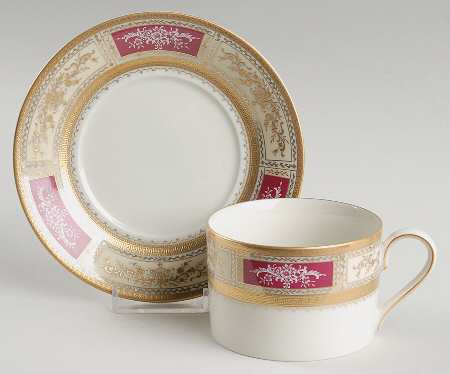 Pompadour Ruby Flat Cup & Saucer Set