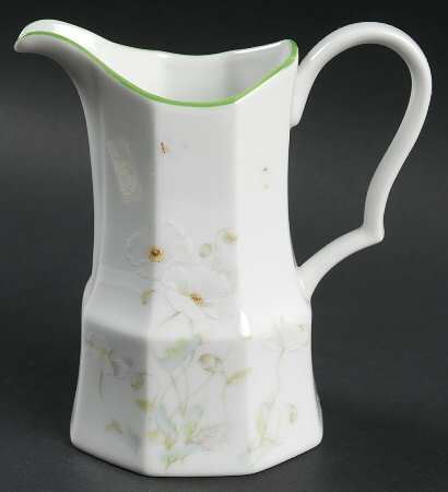 Poppy Sunday Creamer
