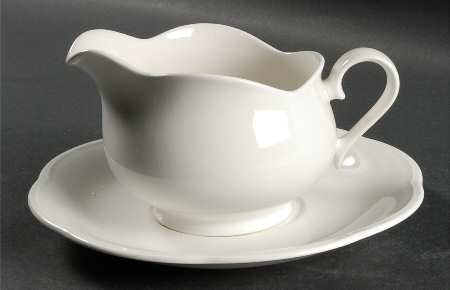 Porcelain White Gravy Boat & Underplate