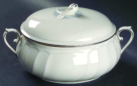 Precious Blue Oval Covered Vegetable