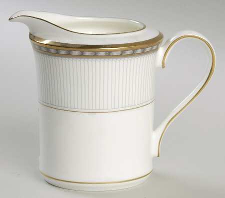 Precious Gold Creamer