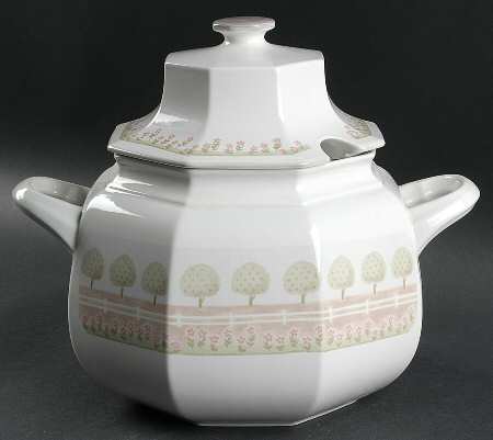 Promenade Tureen &  Lid