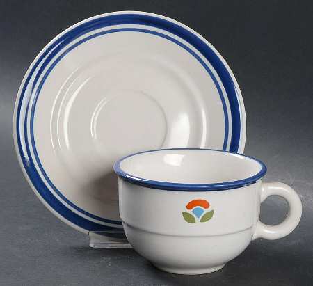Quintette Flat Cup & Saucer Set