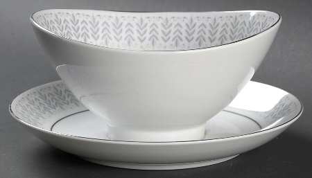 Radcliffe Gravy Boat with Attached Underplate