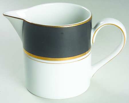 Raven Black Creamer
