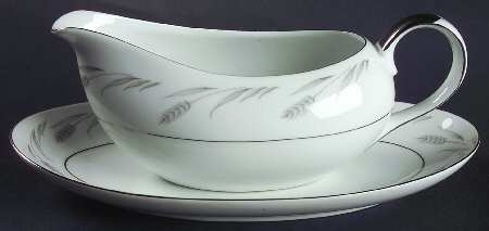 Redondo Gravy Boat & Underplate/Relish