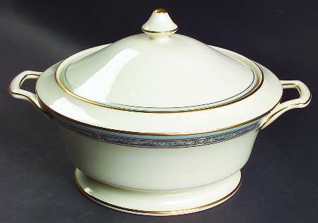 Regal Estate Round Covered Vegetable