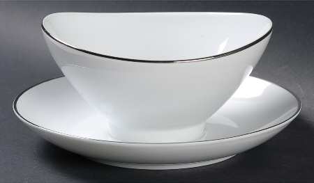 Regal Gravy Boat with Attached Underplate