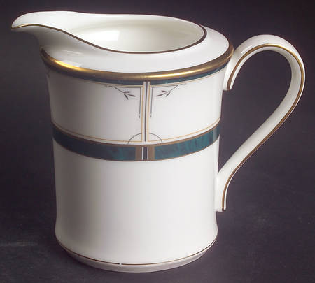Regalaire Creamer by Mikasa